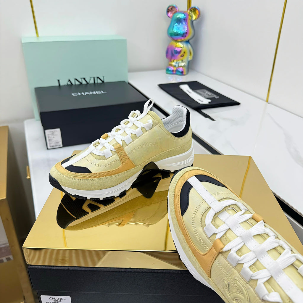 Z2R85C7  Popular high quality shoes