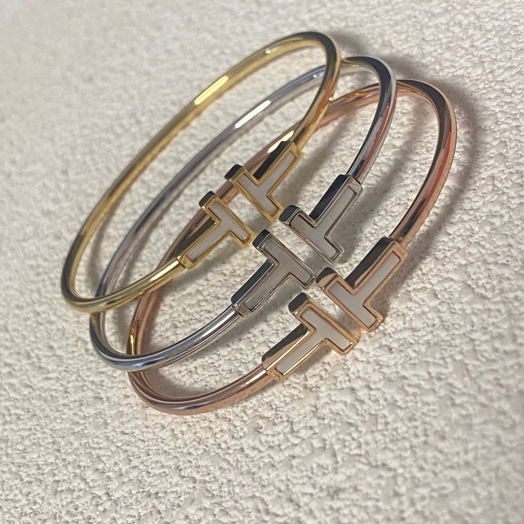 X1Q85T30K  Popular Bracelets
