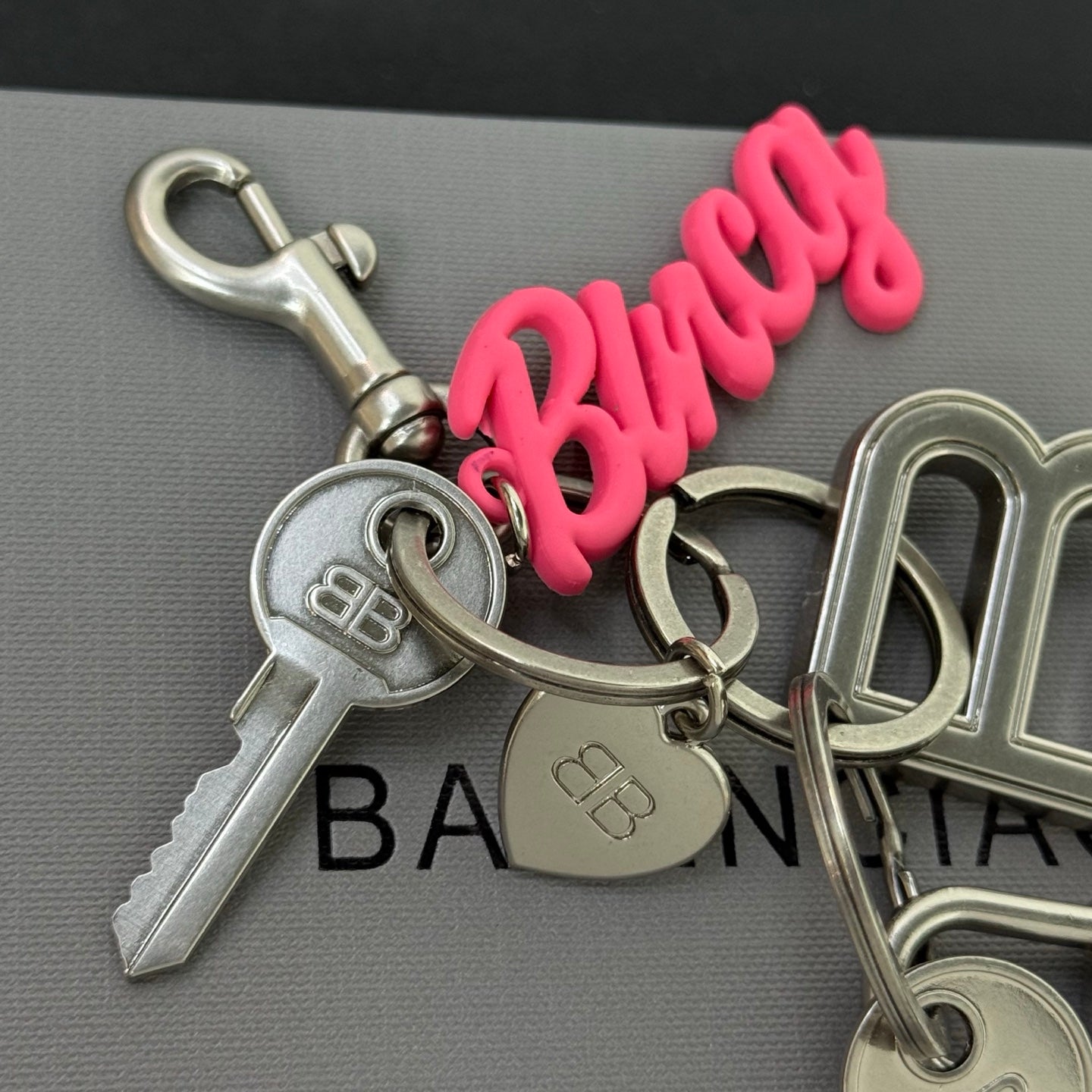 A1R46J39 Popular bag 's charms accessories