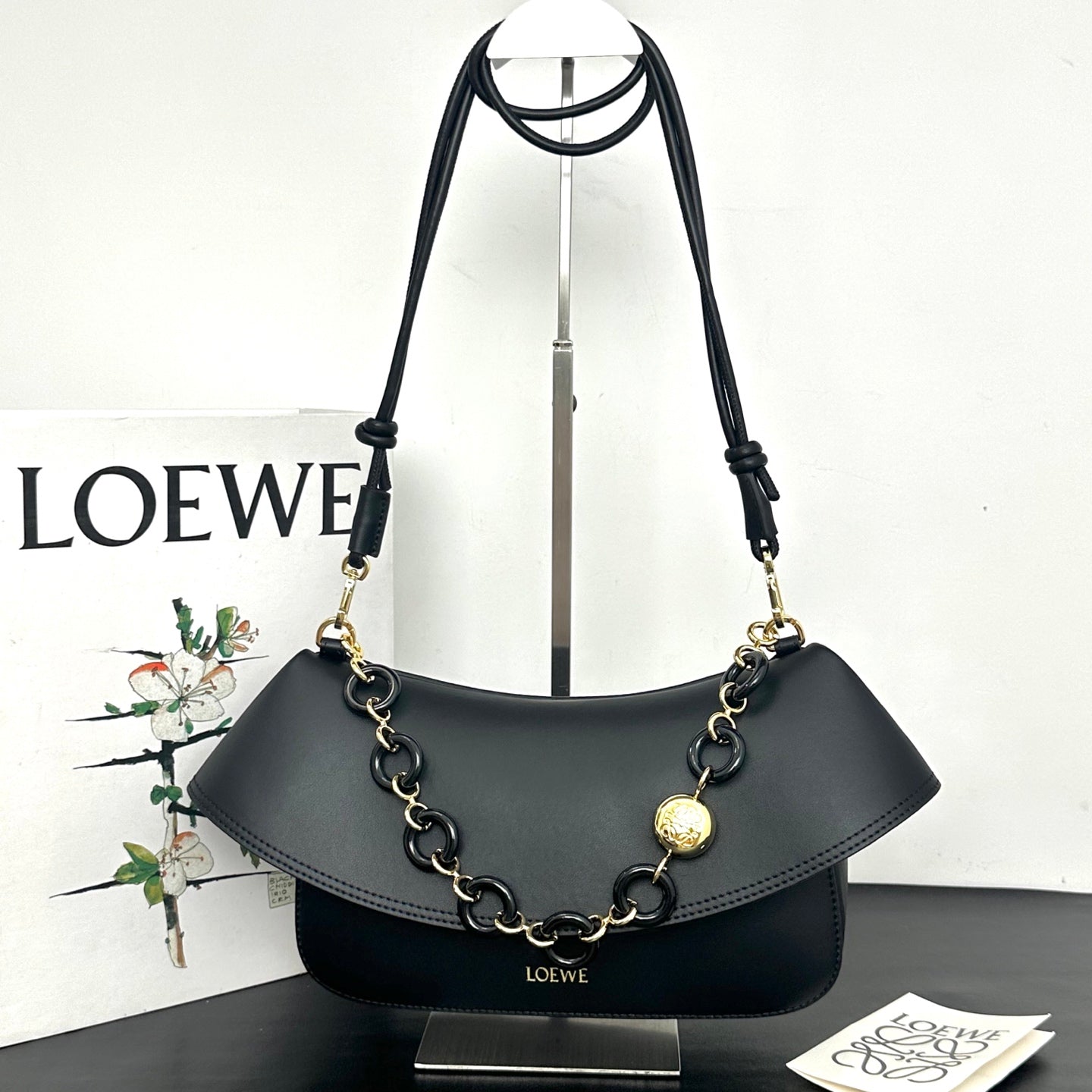 B1R66A11 Popular leather bag