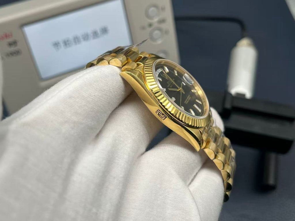 L1R36L12 Popular Watches