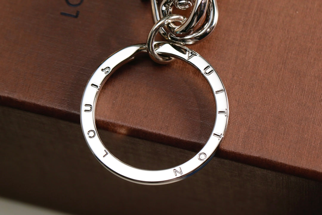 A1R35E28  Popular key closure