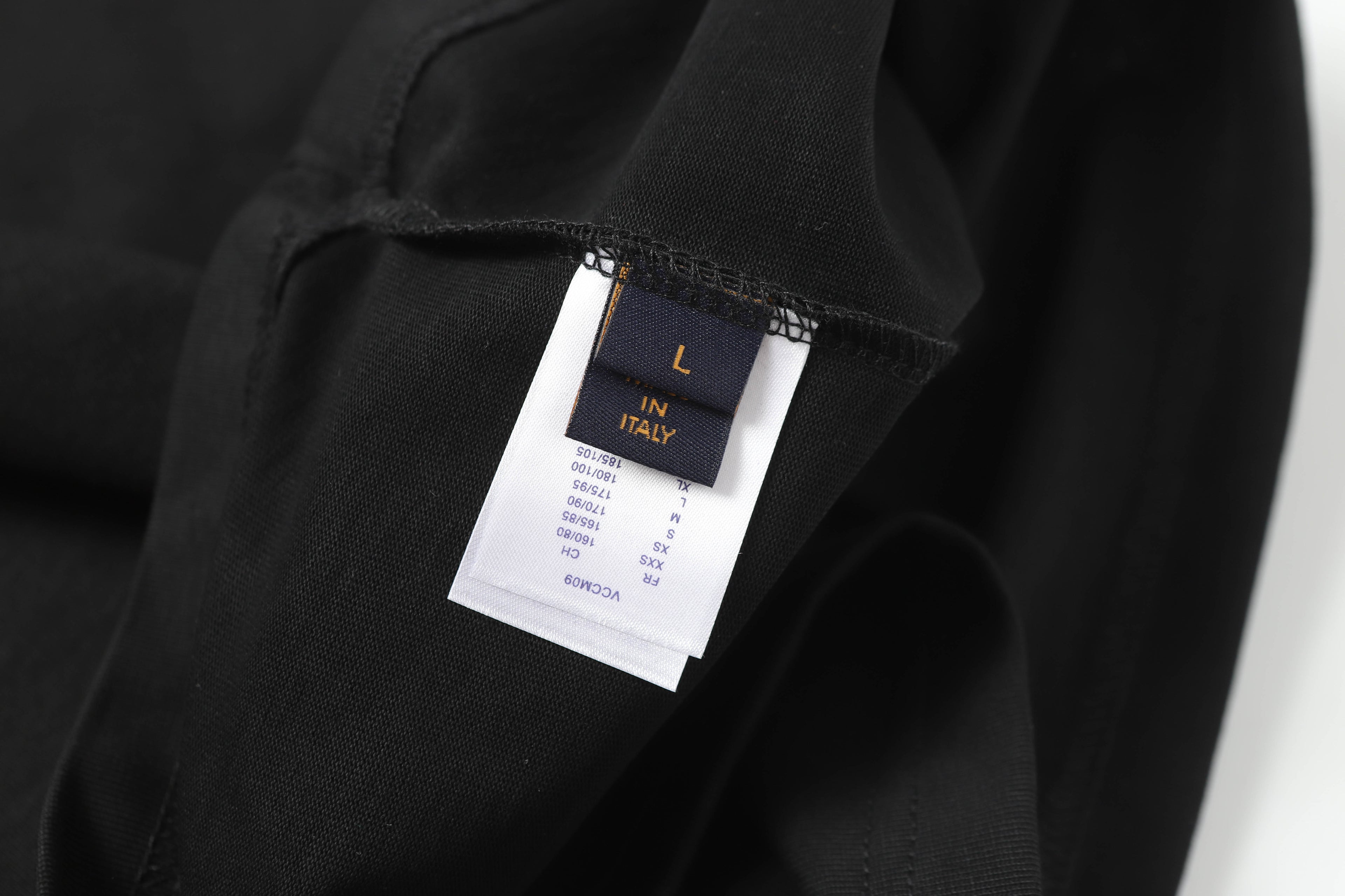 U1R45E148 Popular T-shirt