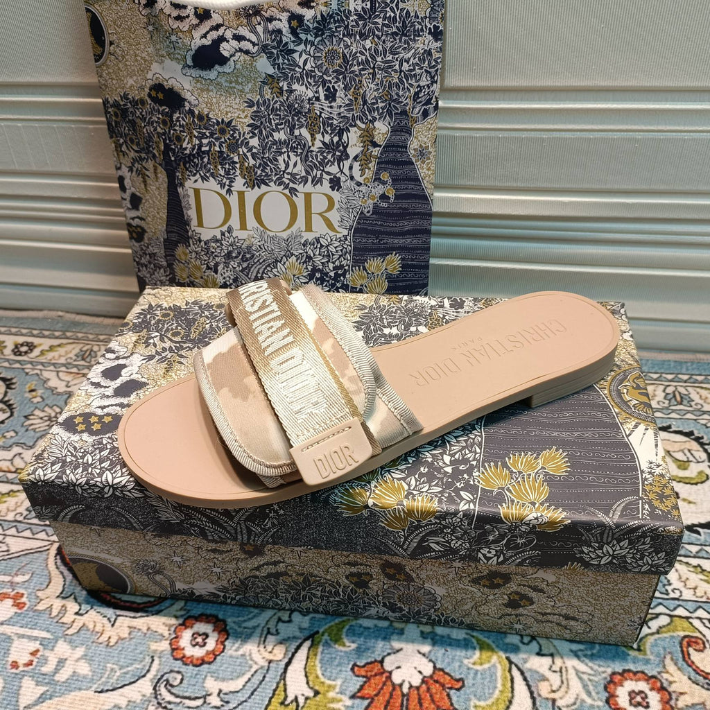 Z1ZD20 Popular Slippers