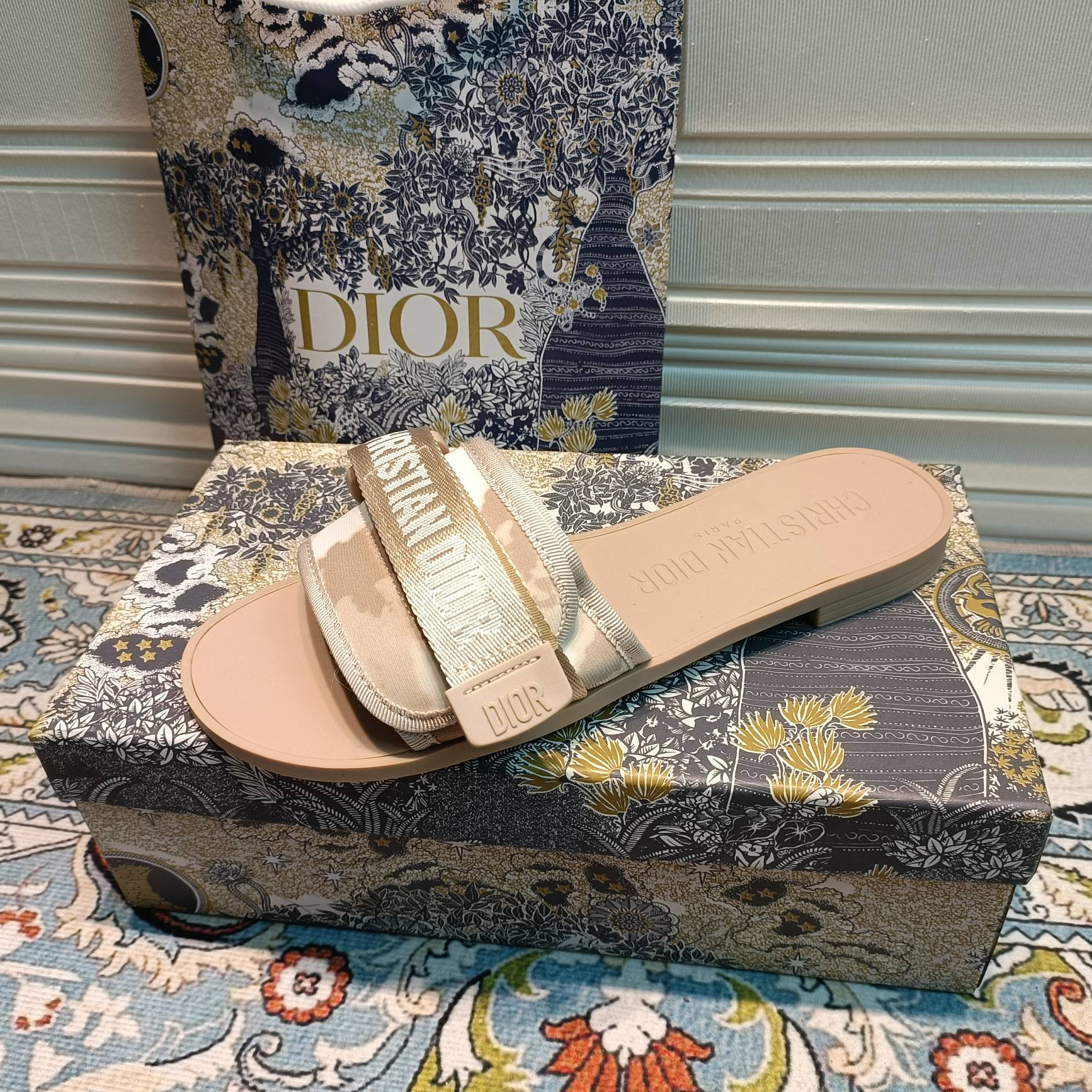 Z1ZD20 Popular Slippers