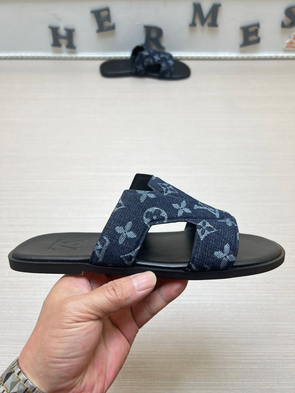 Z5ZE32 Popular slippers