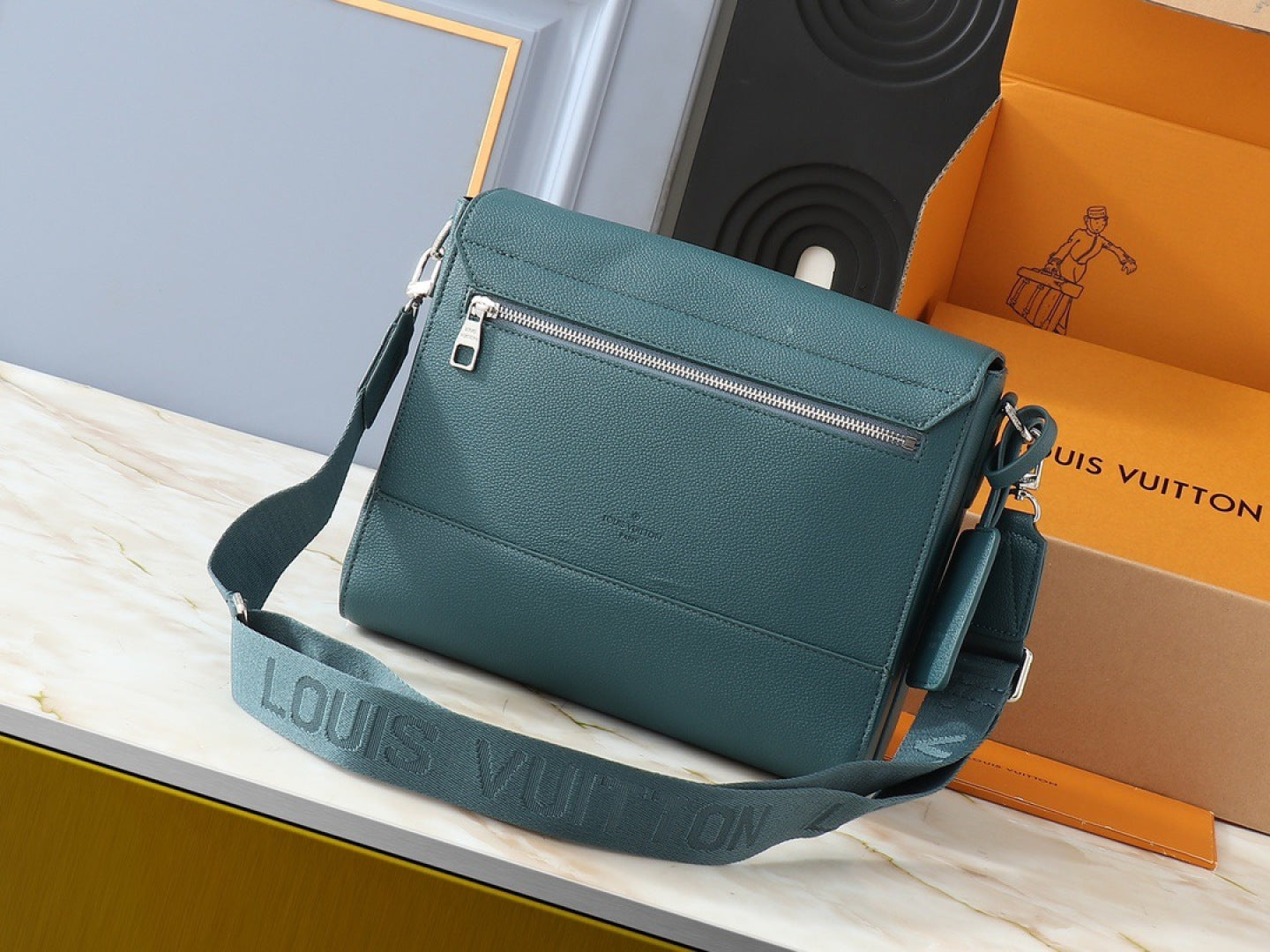 B1P36E78 Popular leather bag
