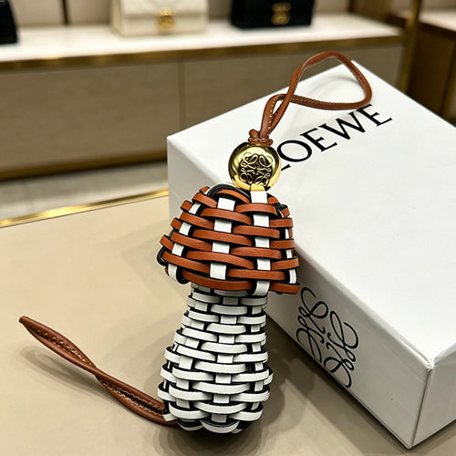 A1R76A13 Popular bag 's charms accessories