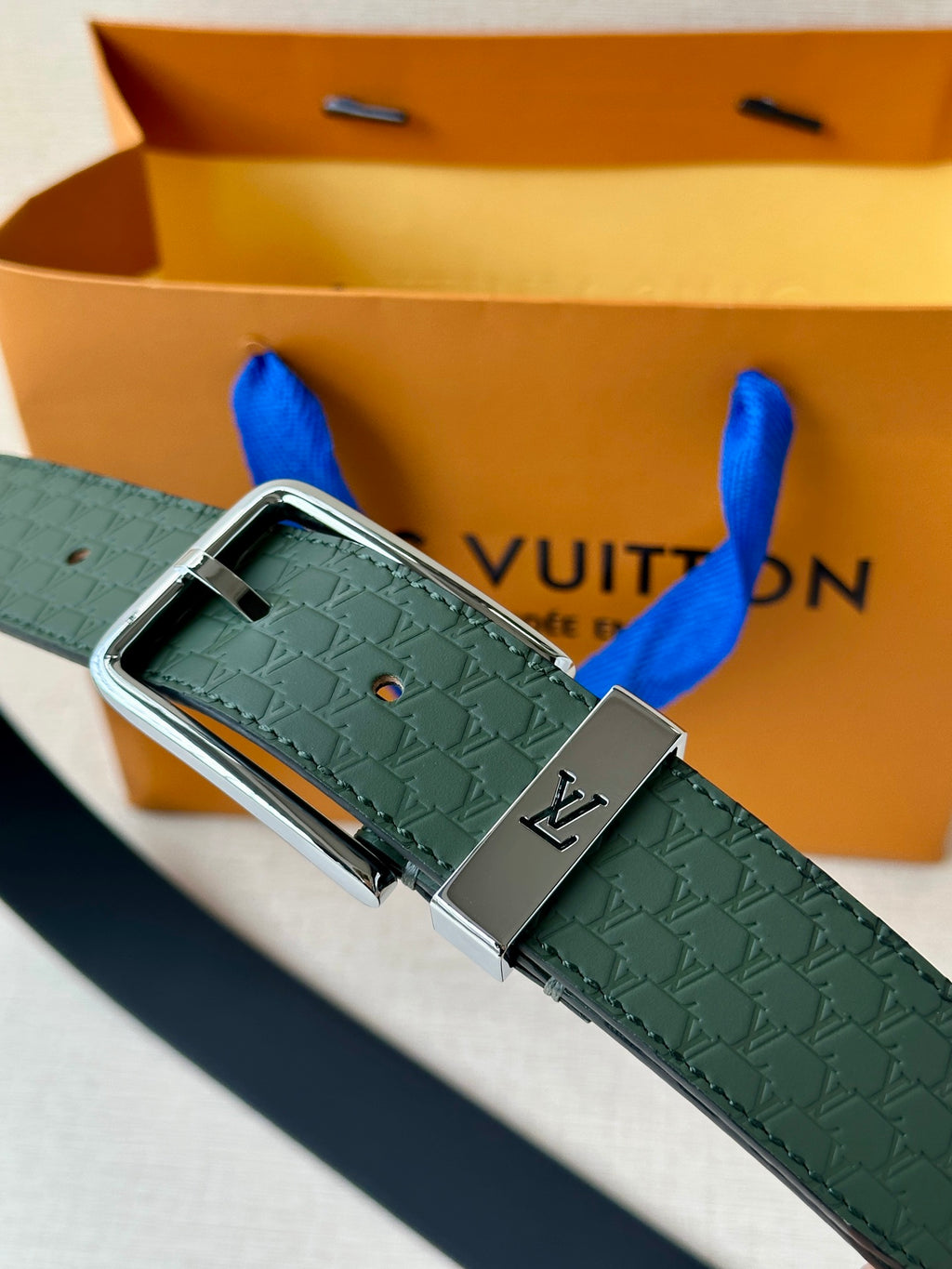 P1R55E222 Popular  High quality belt With full package