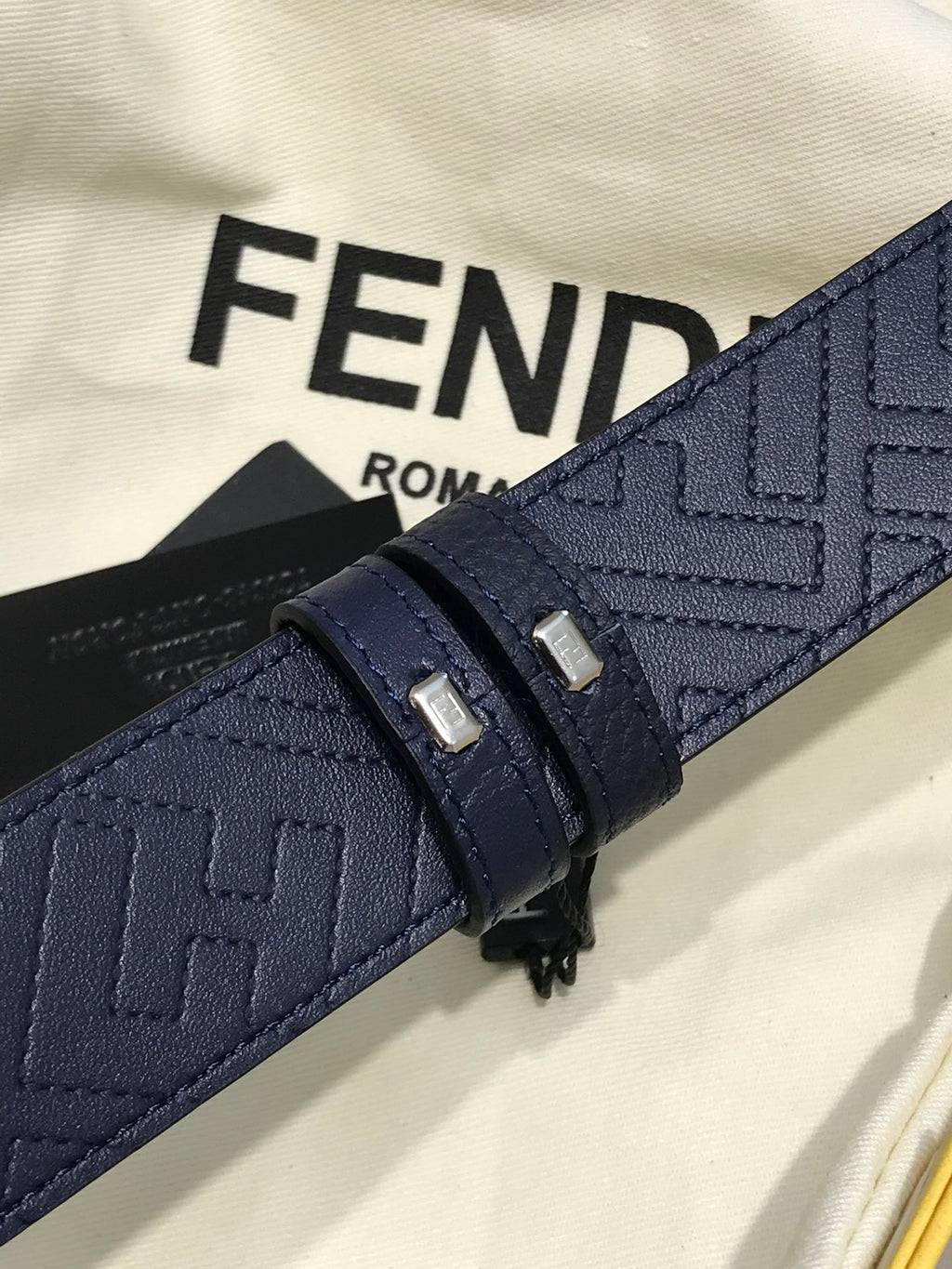 P1Q64F85 Popular  High quality belt With full package