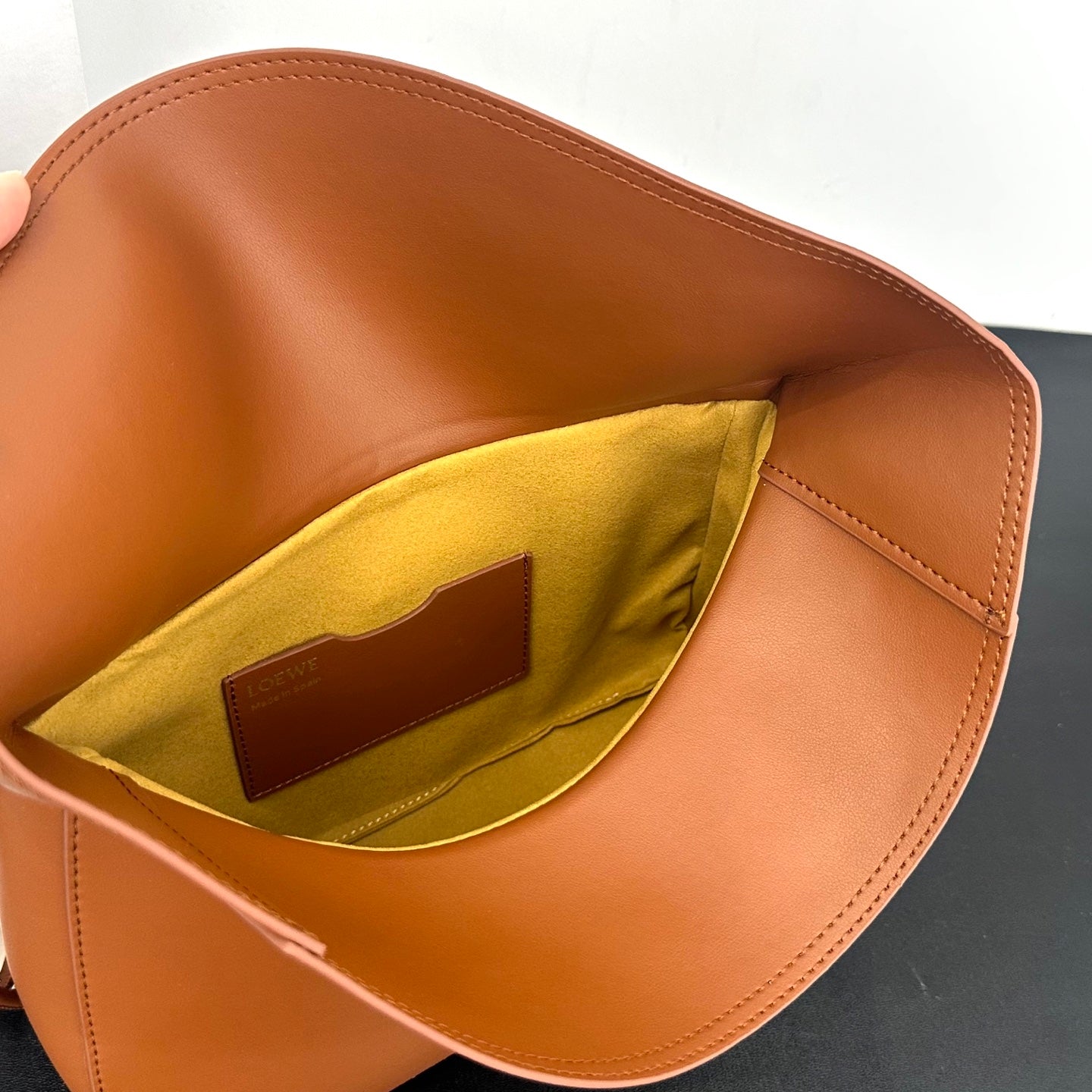 B1R66A10 Popular leather bag