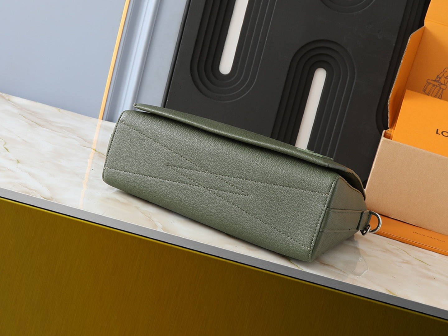 B1P36E78 Popular leather bag