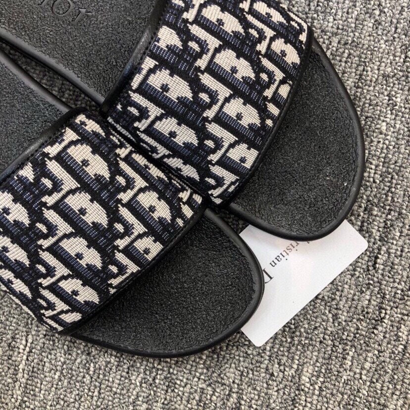 Z5ZD50 Popular slippers