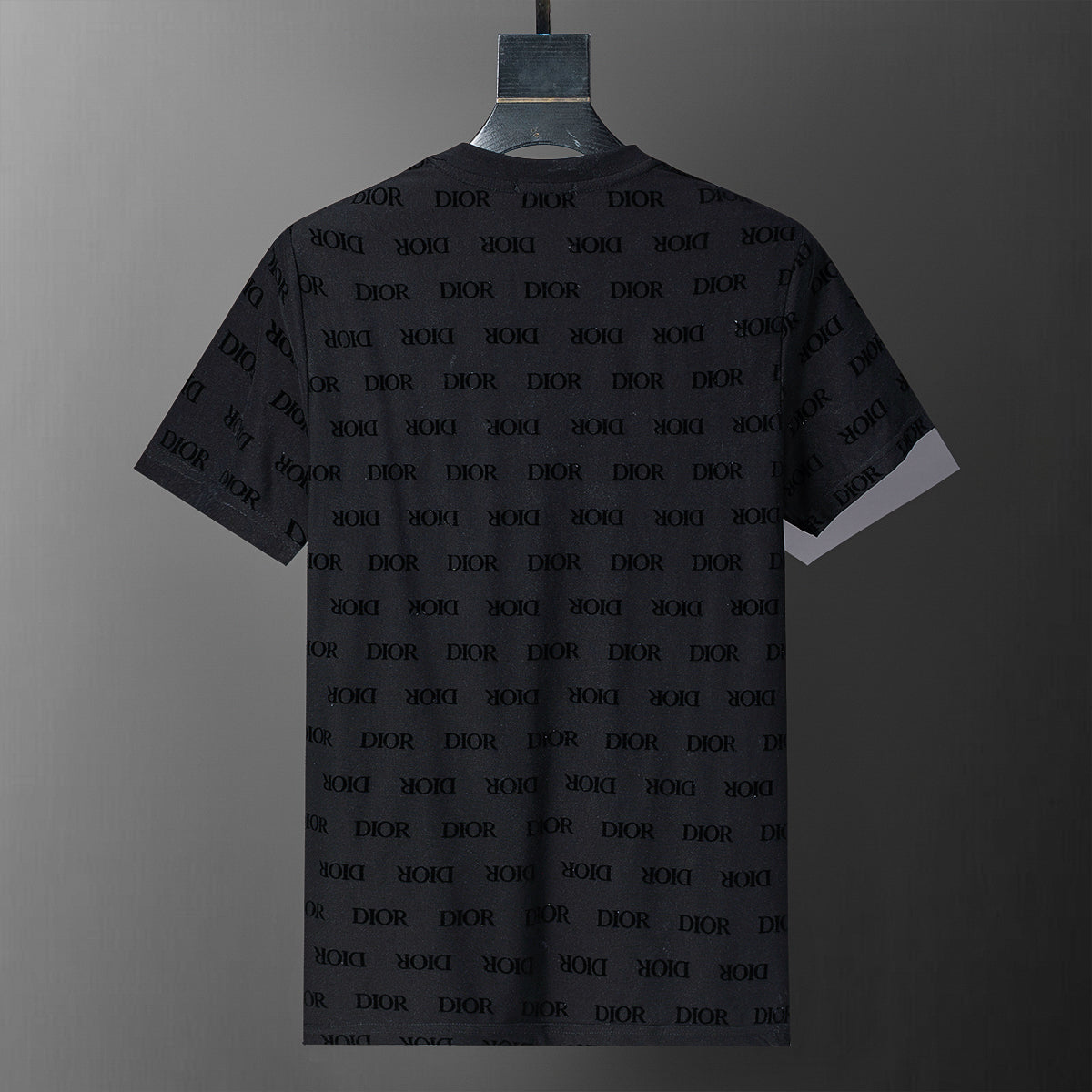 U1R35D118  Popular shirt and shorts set