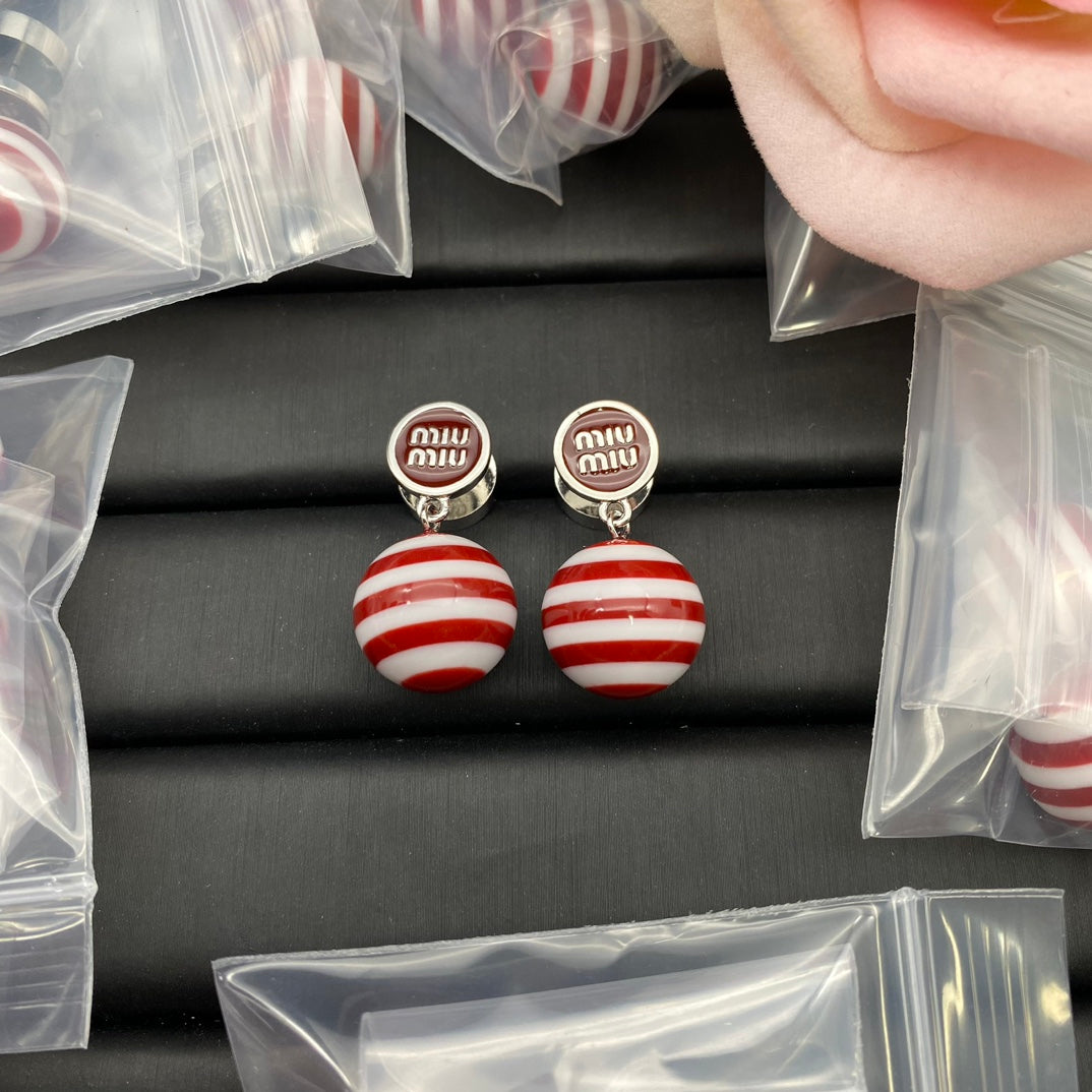X1Z94A993E Popular  Earrings