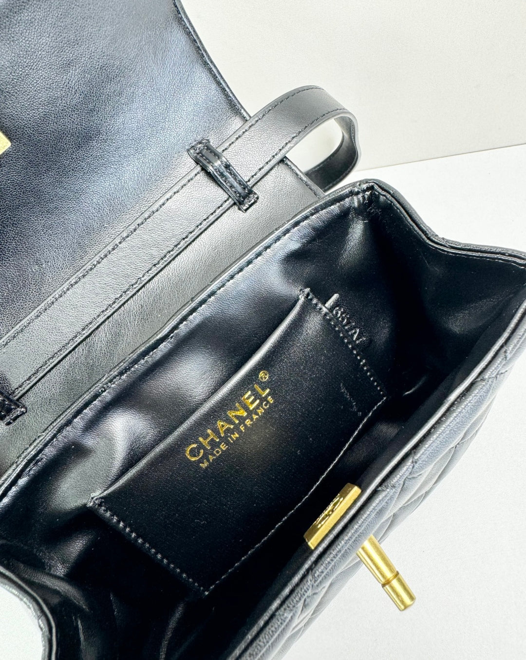 B1R15C63  Popular  leather bag
