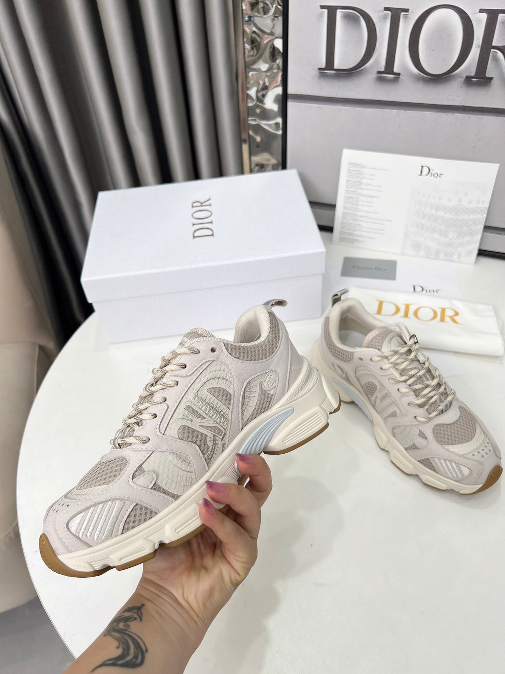 Z2Q105D314 Popular high-quality Shoes