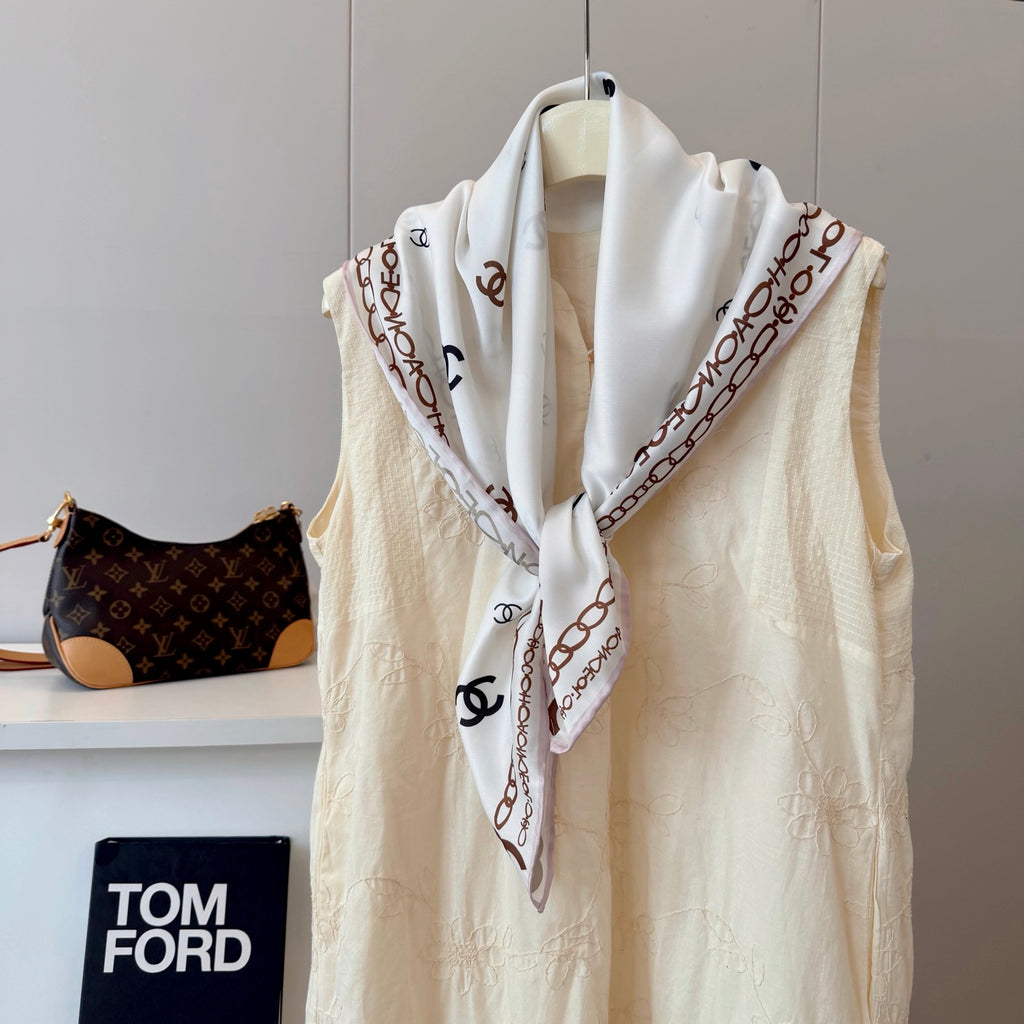 W1N4610 Popular Silk Scarve