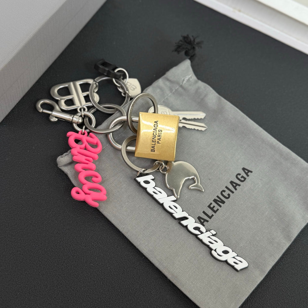 A1R46J38 Popular bag 's charms accessories