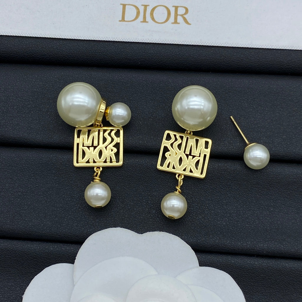 X1Z94D1068E Popular Earrings