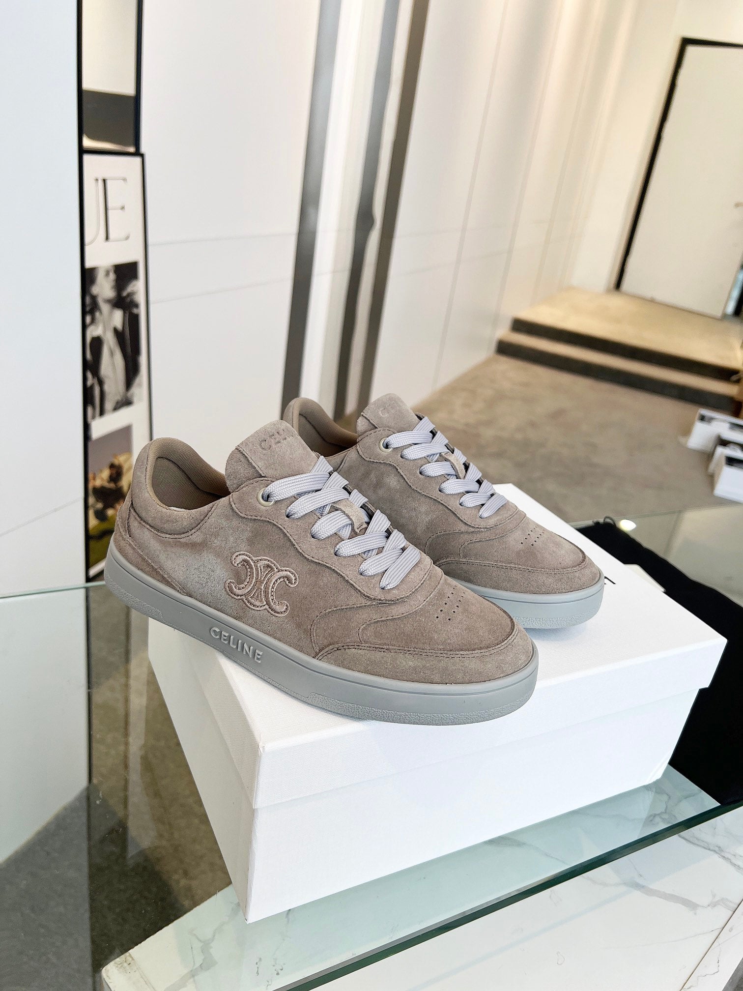 Z2Z85N154  Popular high-quality shoes
