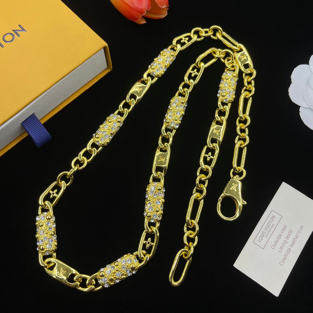 X1Q85E127X Popular Necklace
