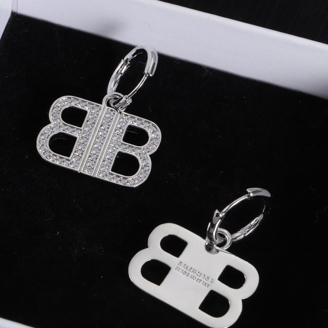 X1Z34J131E Popular Earrings