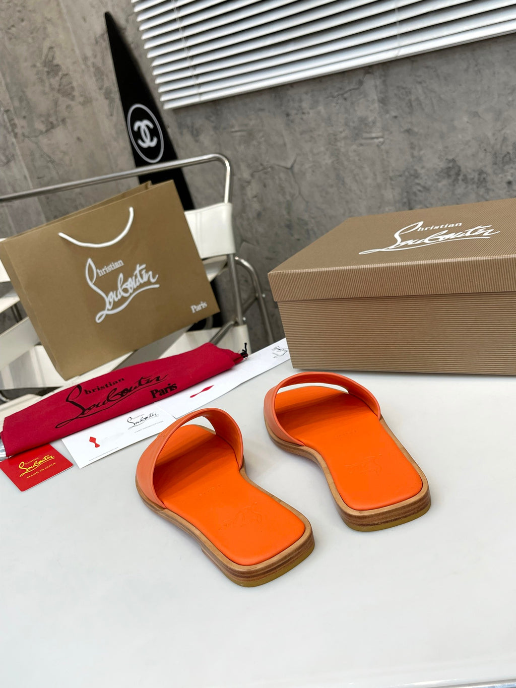 Z2XA29 Popular leather Slippers