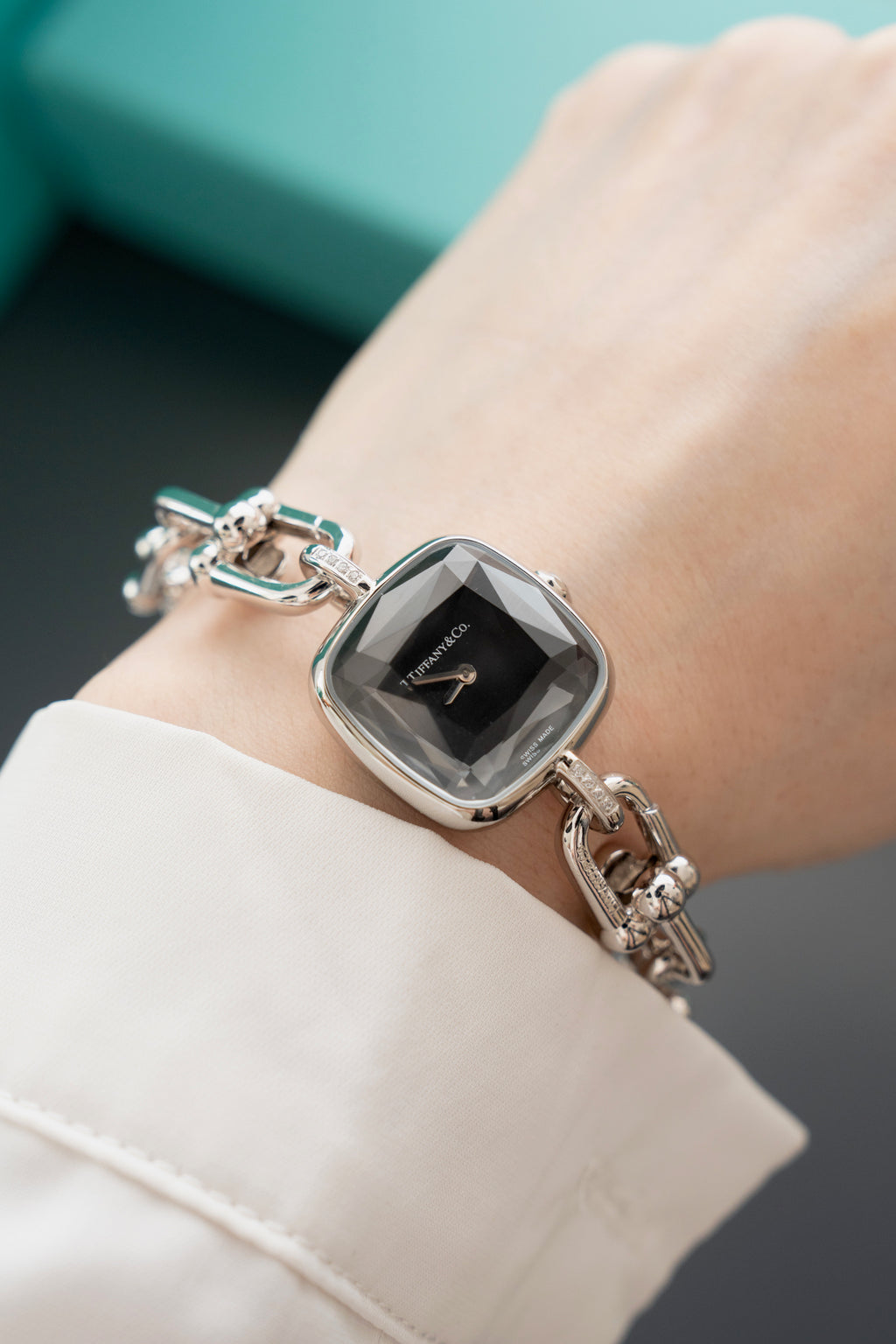 L1R36T72 Popular Watches