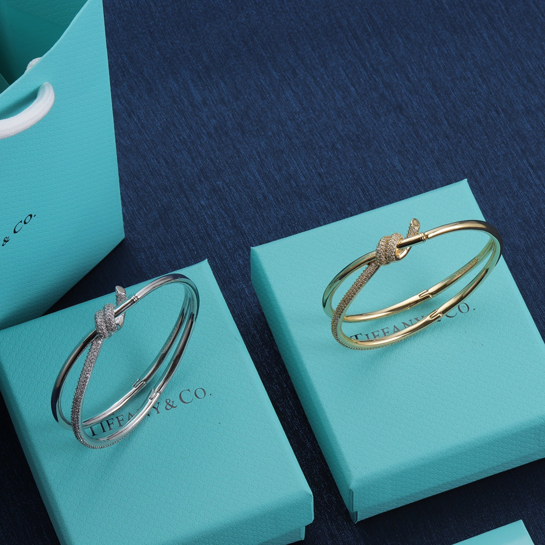 X1Y83T123K  Popular Bracelets