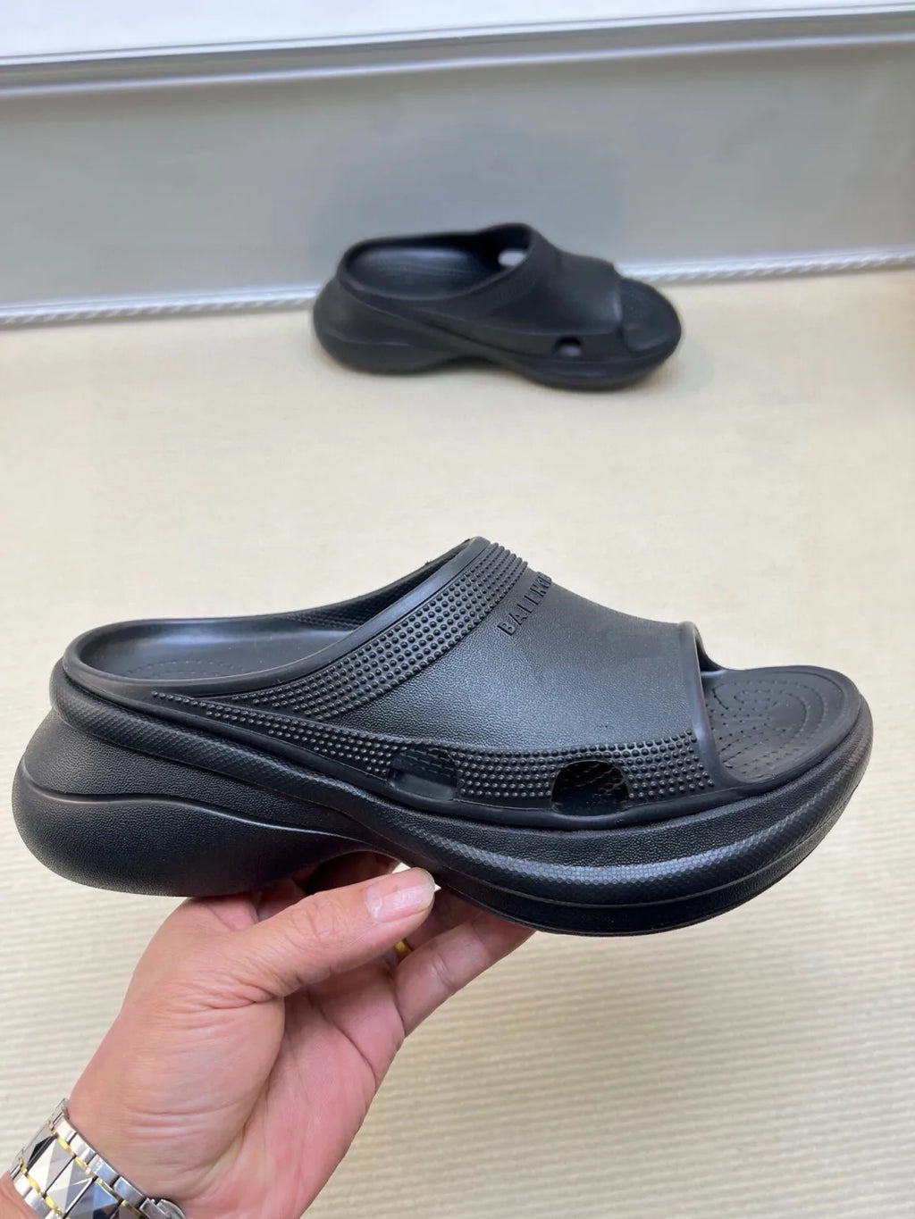 Z5ZJ41 Popular slippers Sole thickness 6cm