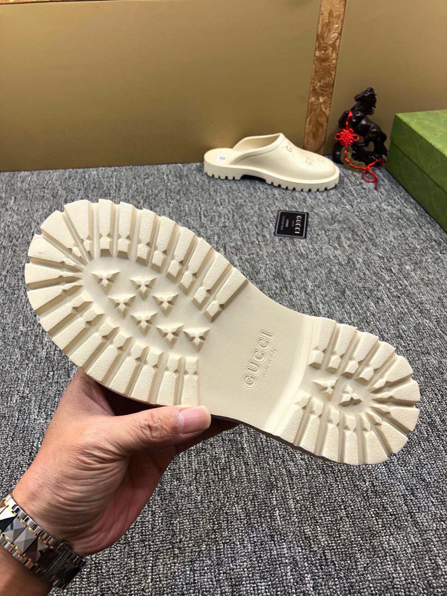 Z5ZB26 Popular slippers