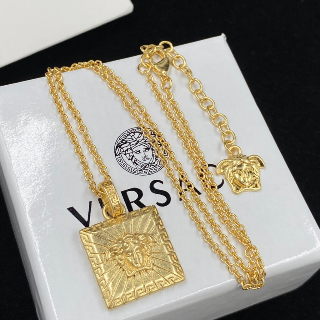 X1Q85V368X Popular Necklaces