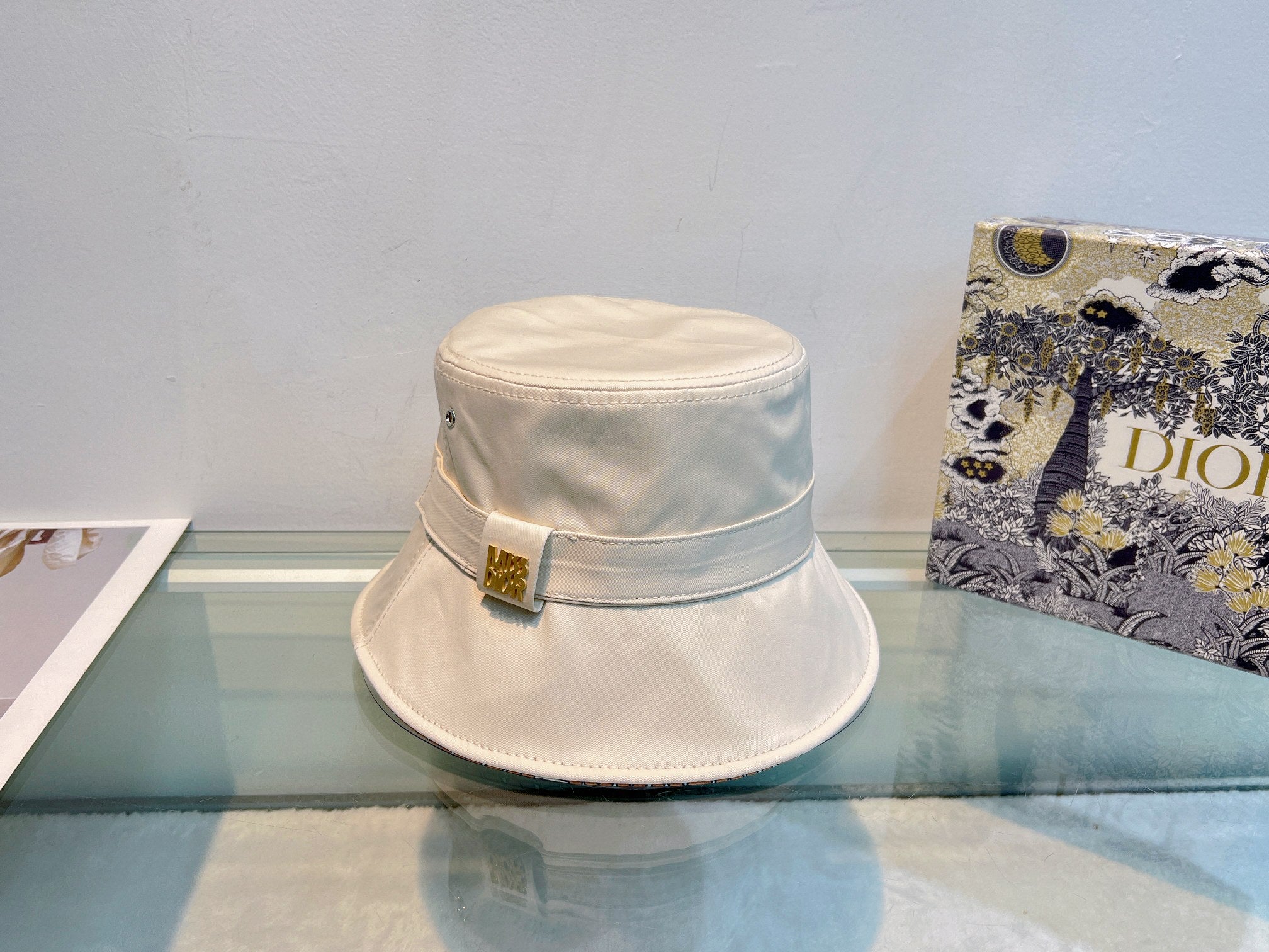 M1Z25D507 Popular hats