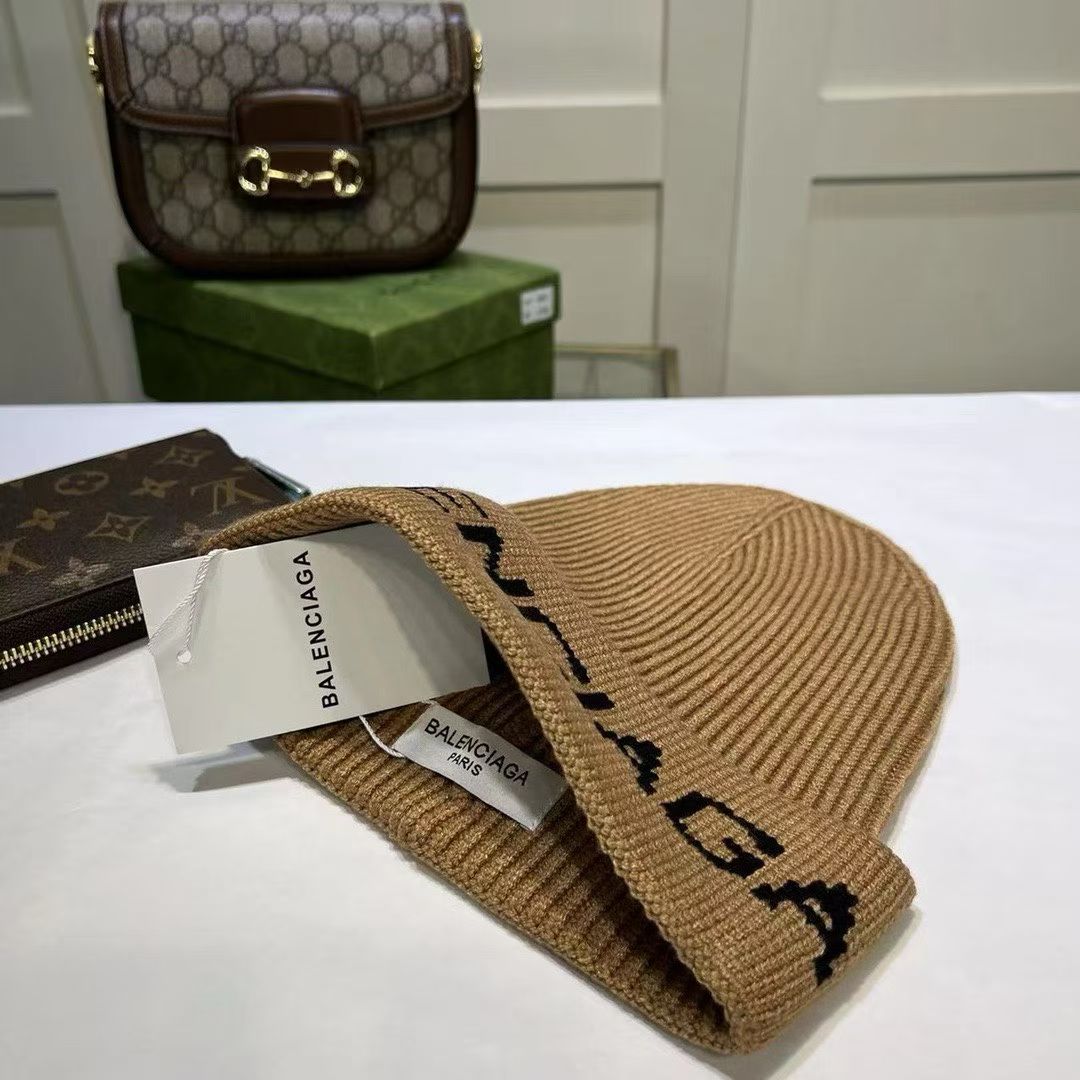 M1R86J86 Popular hats