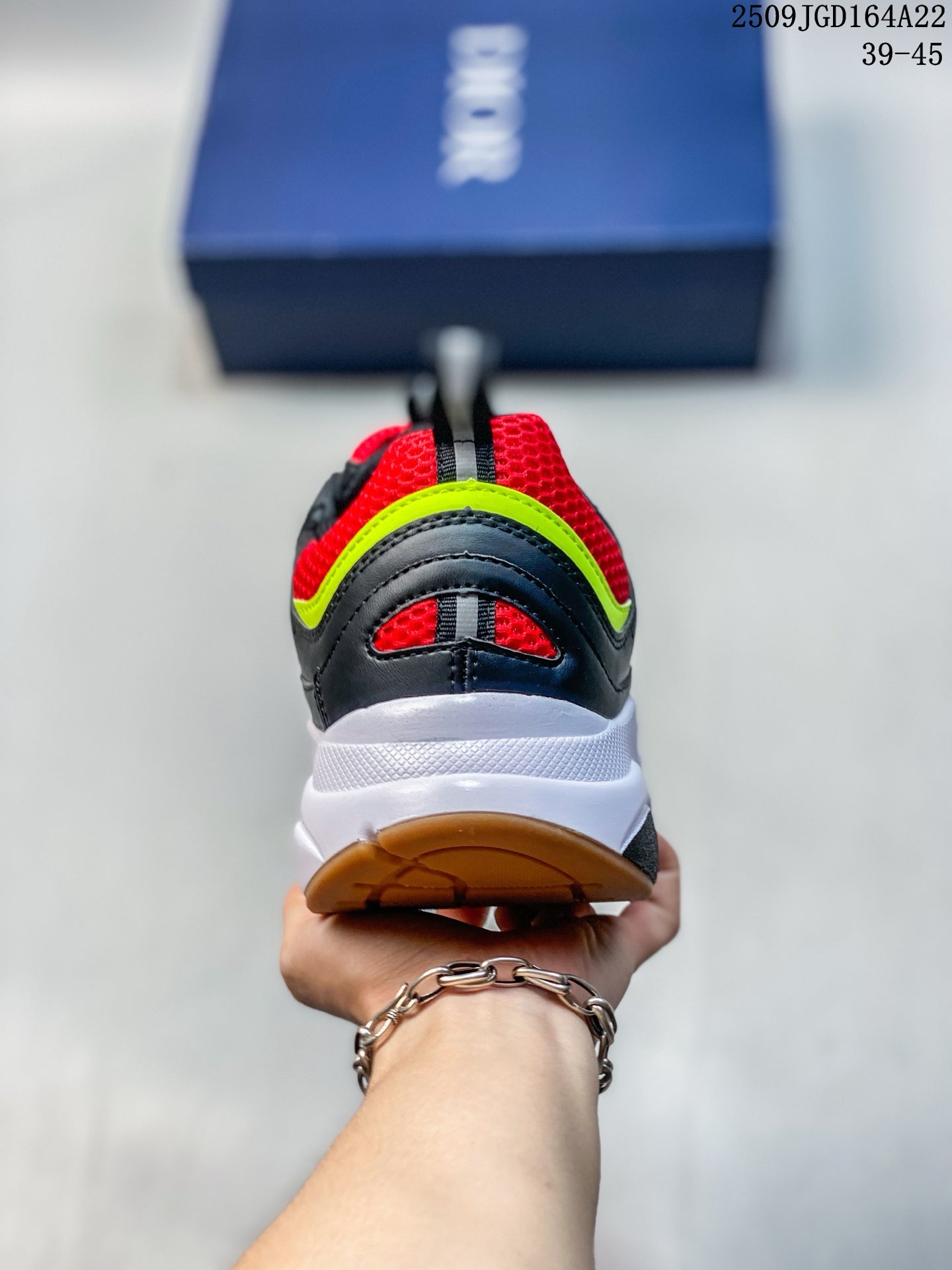 Z4Q95D77 Popular Shoes