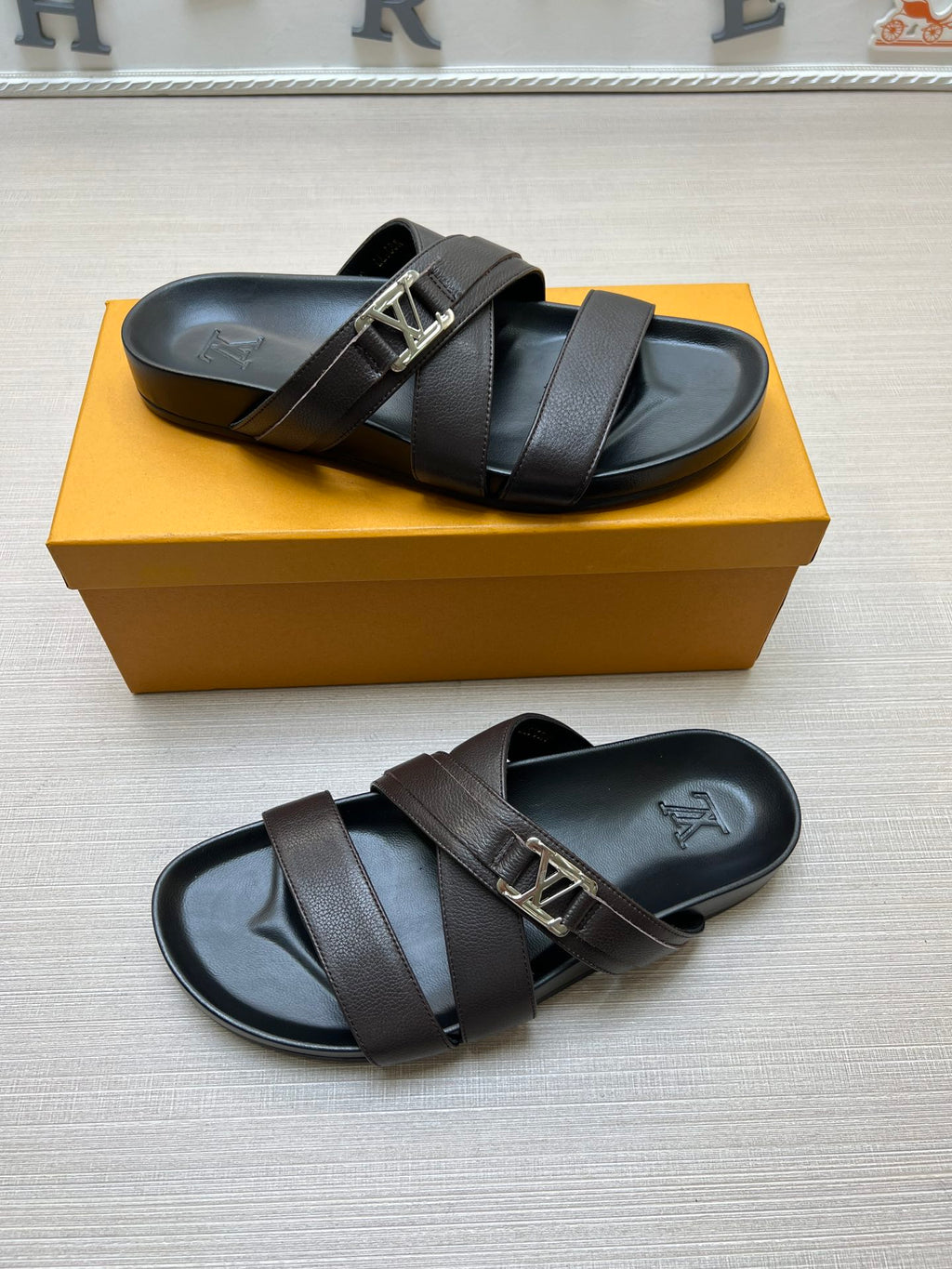 Z5ZE88 Popular slippers