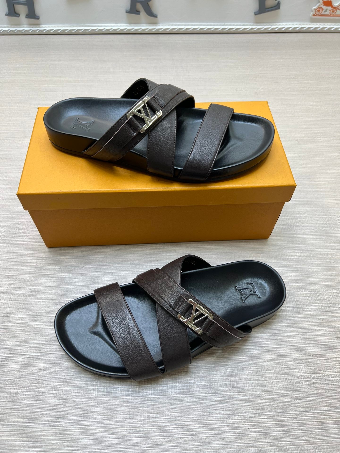 Z5ZE88 Popular slippers