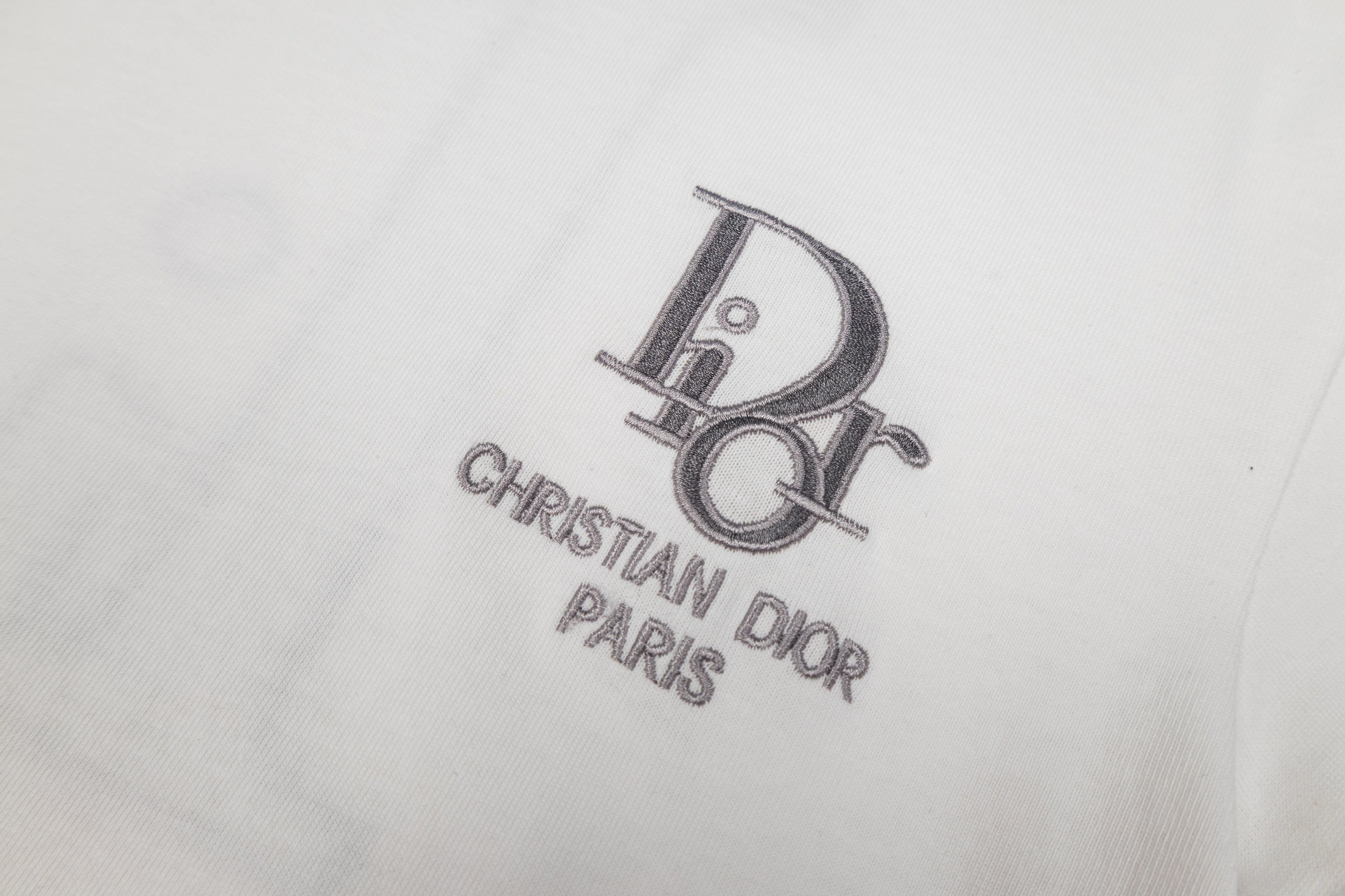 U1R76D29 Popular T-shirts