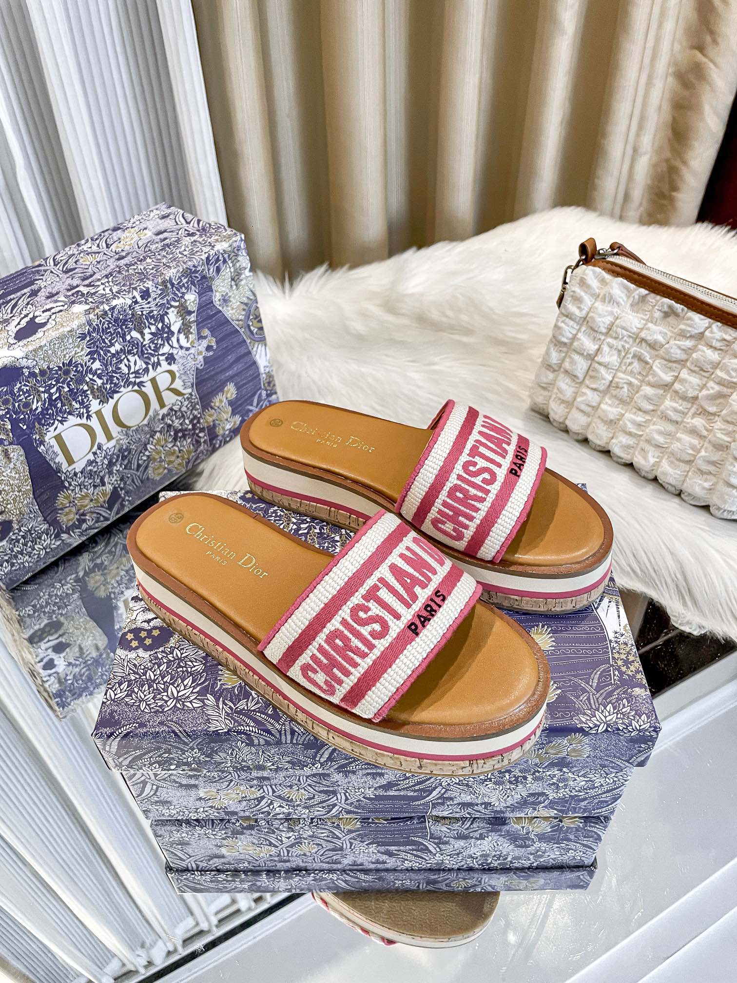 Z1LD22 Popular slippers