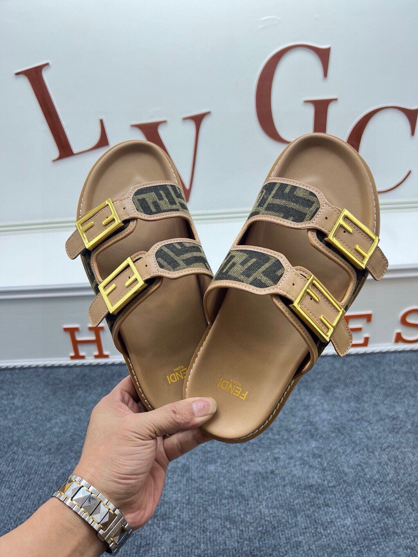 Z5ZF38 Popular slippers