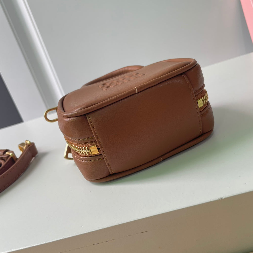 B1P46A164 Popular leather bags