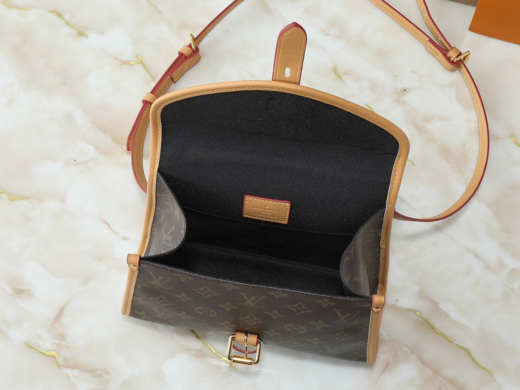 B1P36E76 Popular leather bag