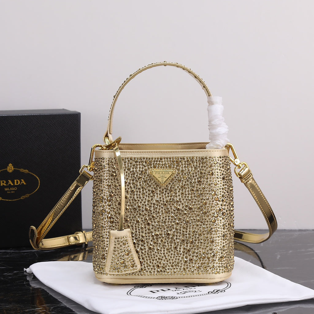 B12X44P265 Popular leather bag 