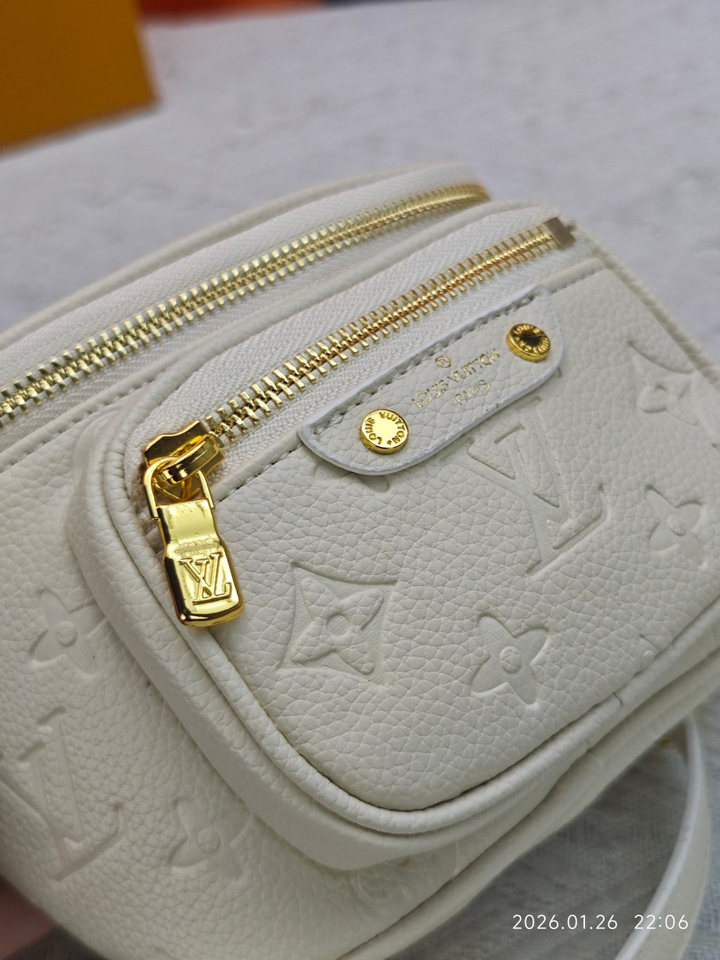B1P46E73 Popular  bag