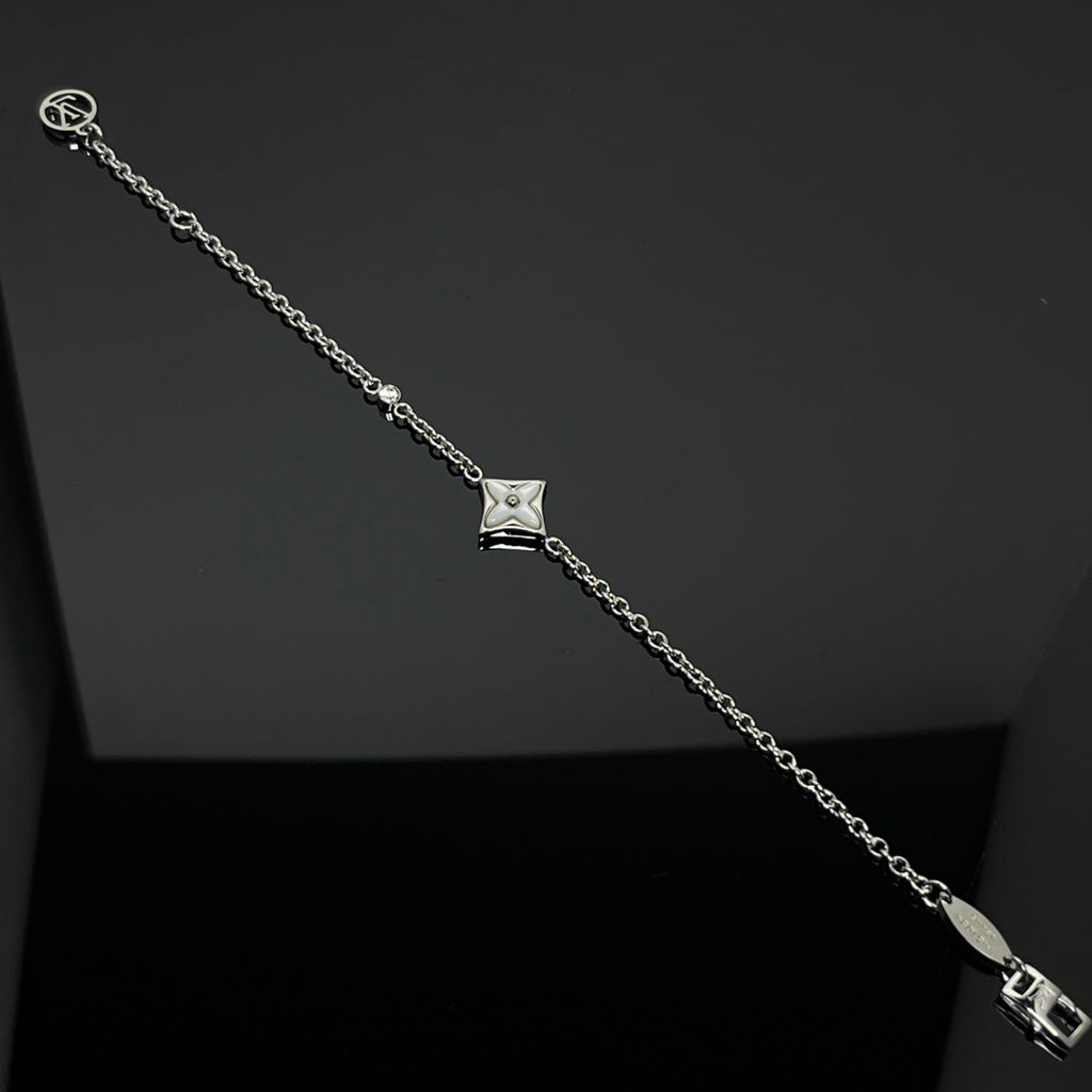 X5N76E43K Popular  Bracelets(mini flower)