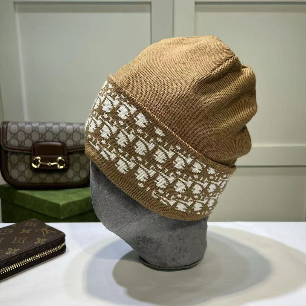 M1R86D37 Popular hats