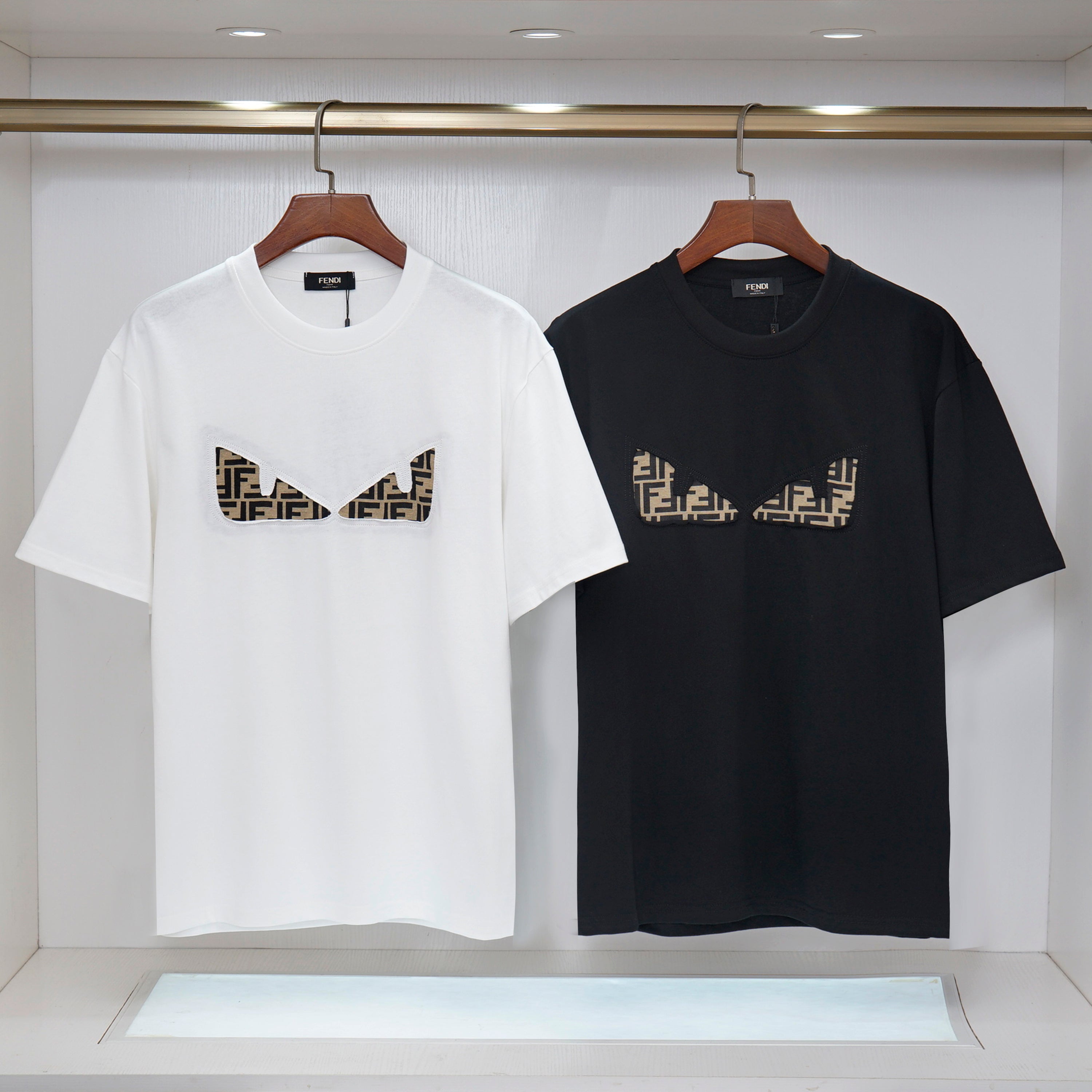 U1P36F133 Popular T-shirts