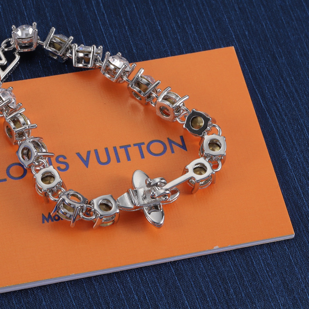 X1Z64E558K  Popular Bracelets