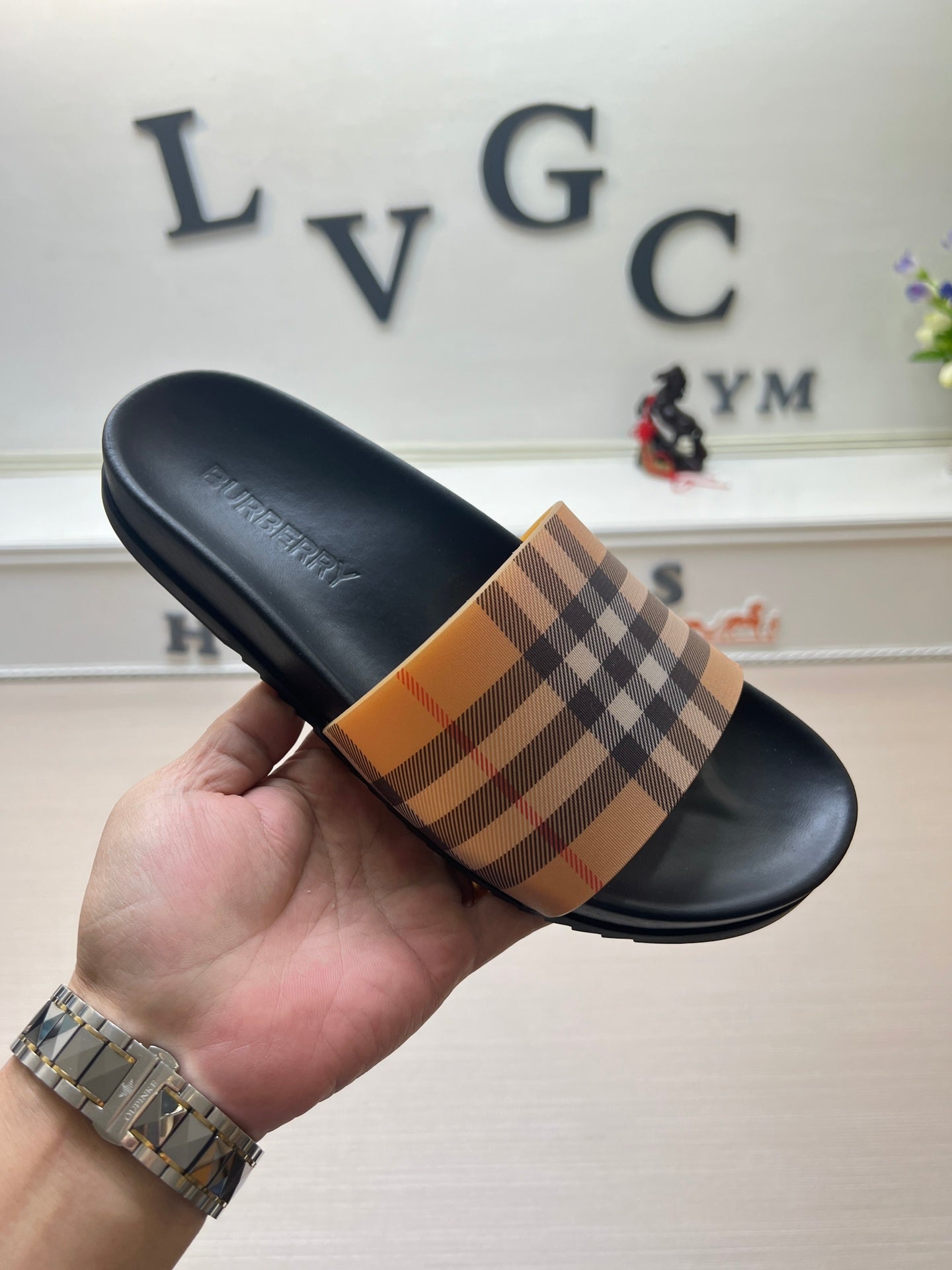 Z5ZR119 Popular slippers